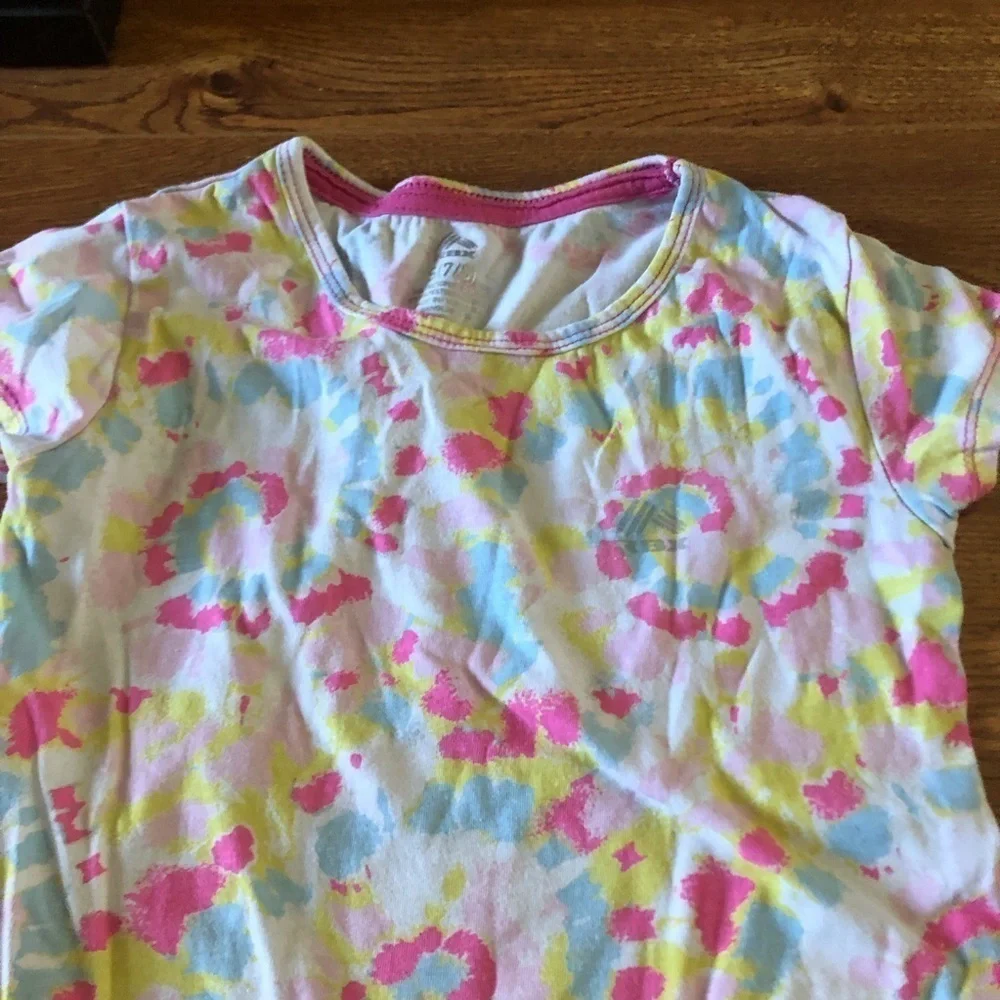 RBX tie dye short sleeve tee in size S (6-7)